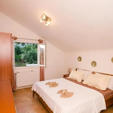 Luciana Residence- Five Bedroom With Two Pools And Center * Buici (Dalmatia)